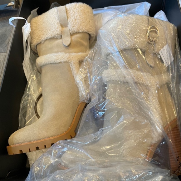 Coach Boots - Picture 3 of 3